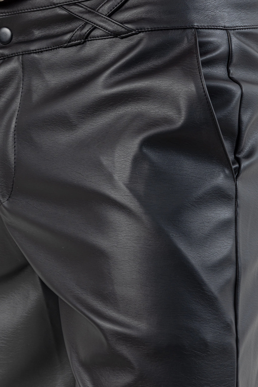 RUCKBAT SHORTS