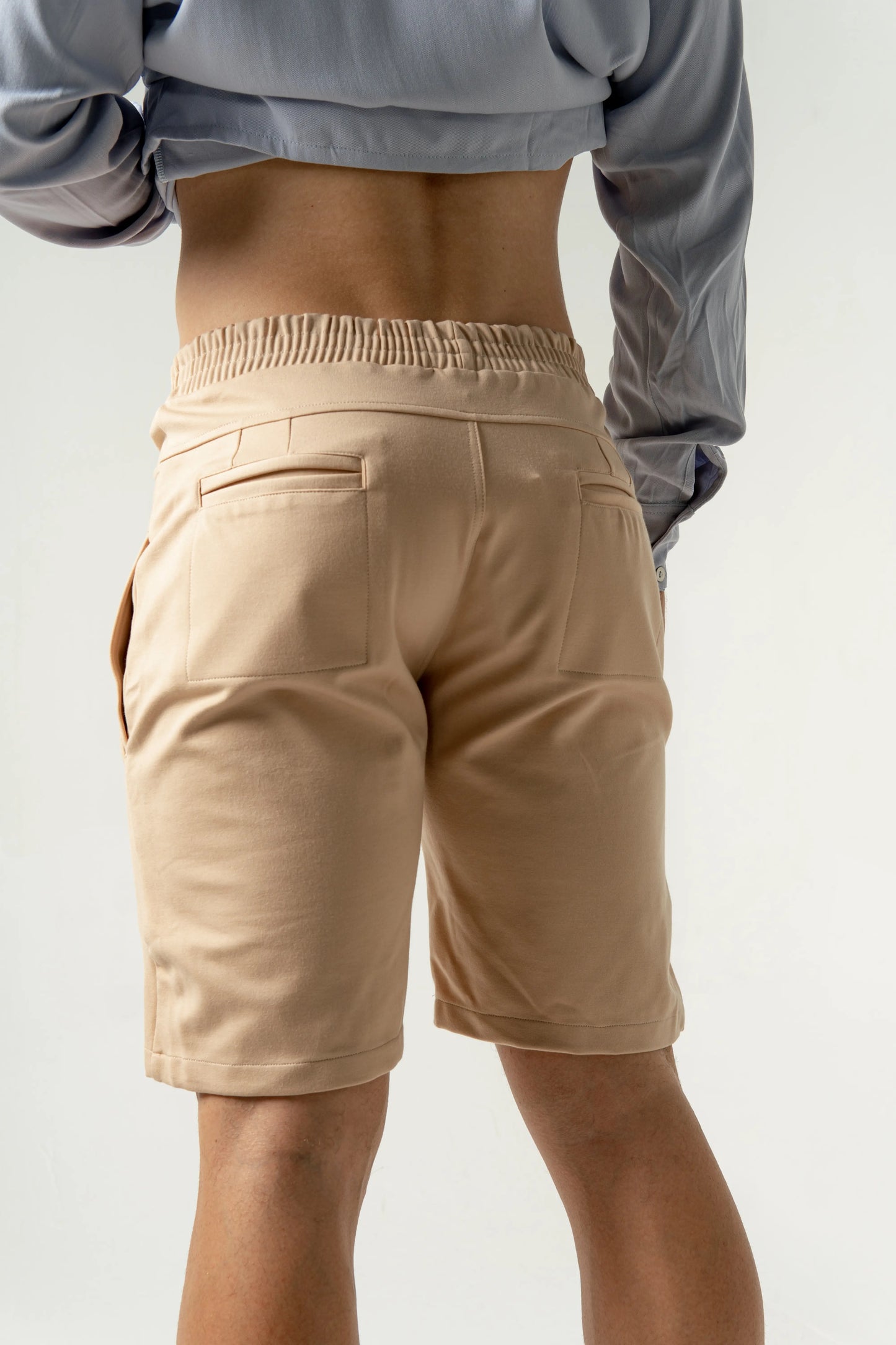 AQUILA SHORT