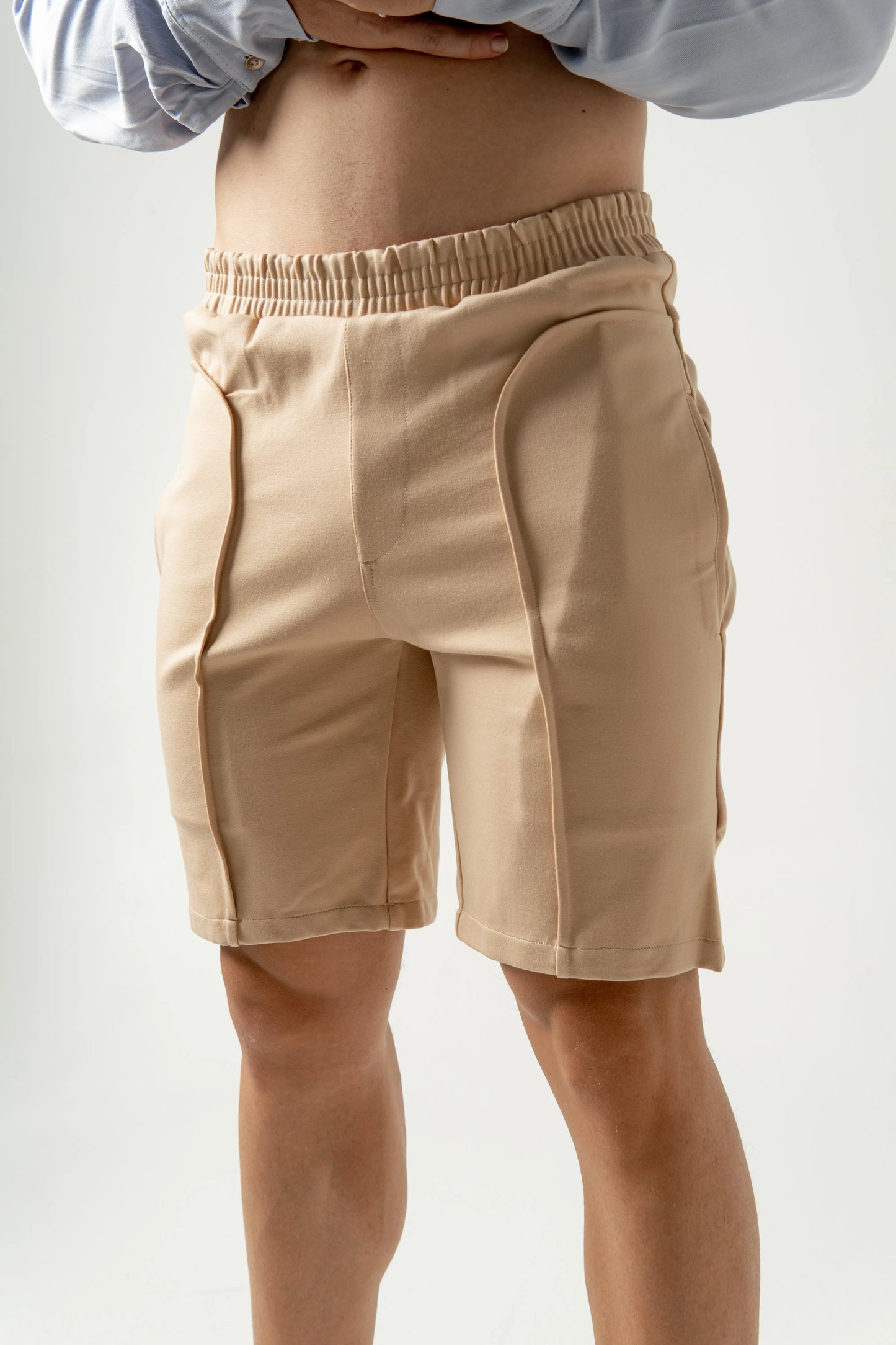 AQUILA SHORT